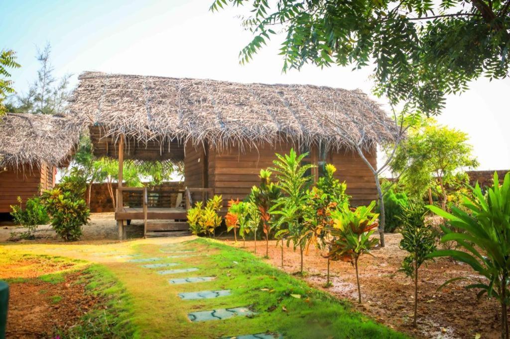 Whisky Point Surf Cabana Arugam Bay Buitenkant foto